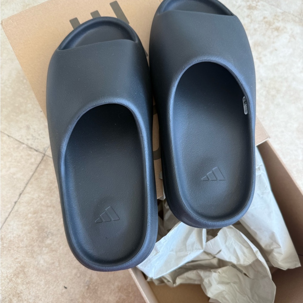 NWT adidas Yeezy Slides